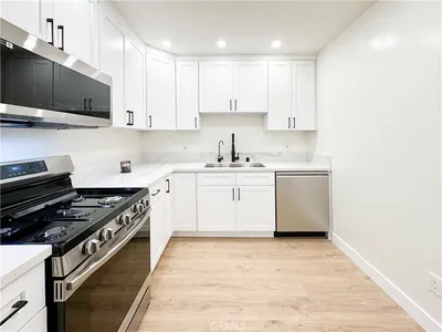 500 Jackson Place 306 photo 2