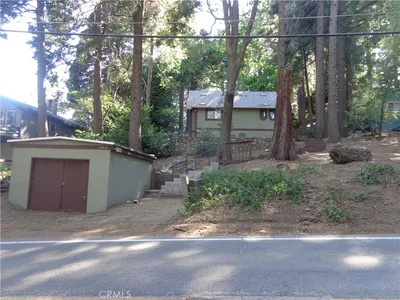 22927 Crest Forest