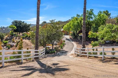 13044 Yerba Valley Way photo 2
