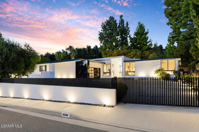 Photo 2 of 4400 Topanga Canyon Boulevard