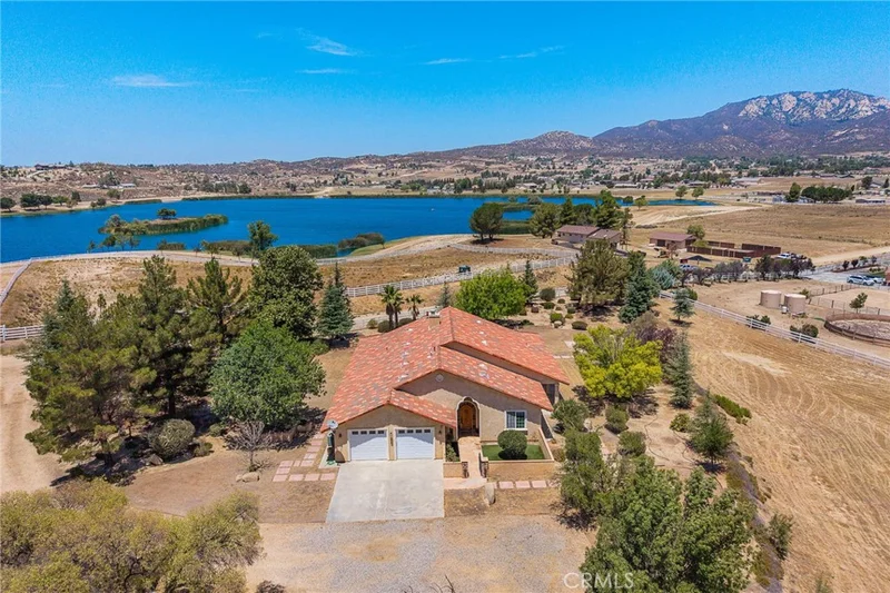 41810 Lakefront Drive