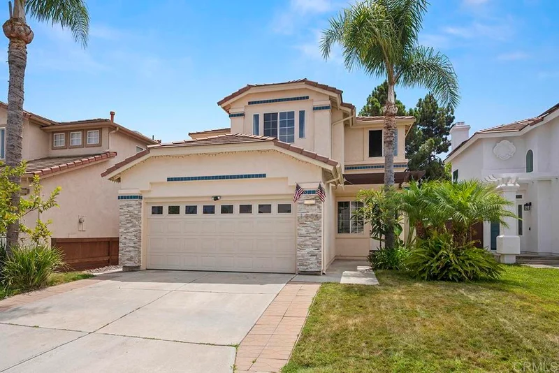1254 LA CRESCENTIA DR