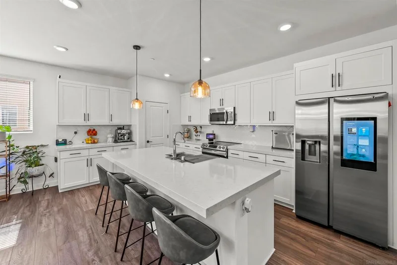 Photo 2 of 785 Vada St. #1