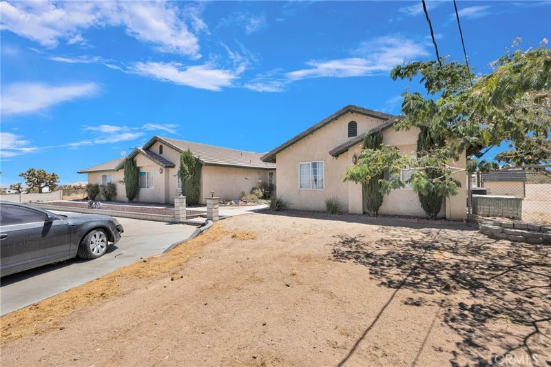 Photo 2 of 10439 Mesa