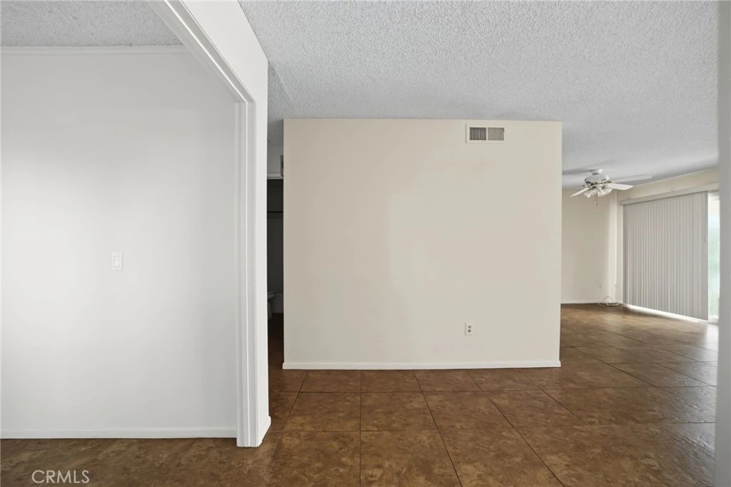 Interior 3