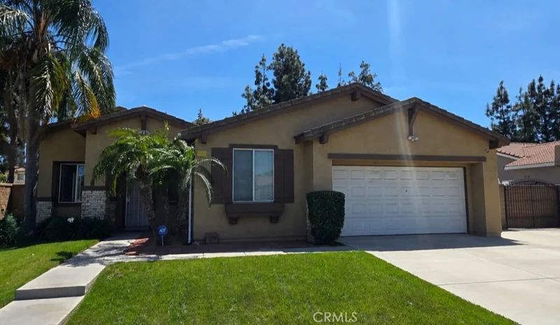 17455 Madrone