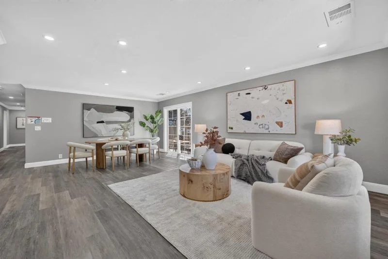 1120 Alberni Street