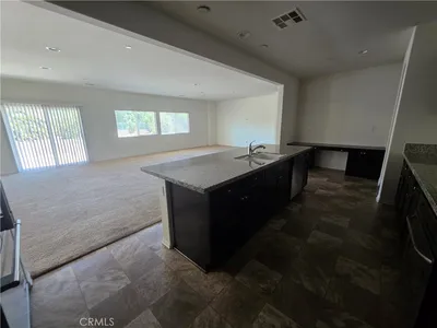 3253 Quarry photo 2