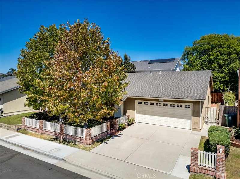 Photo 2 of 18092 Westlake Cir