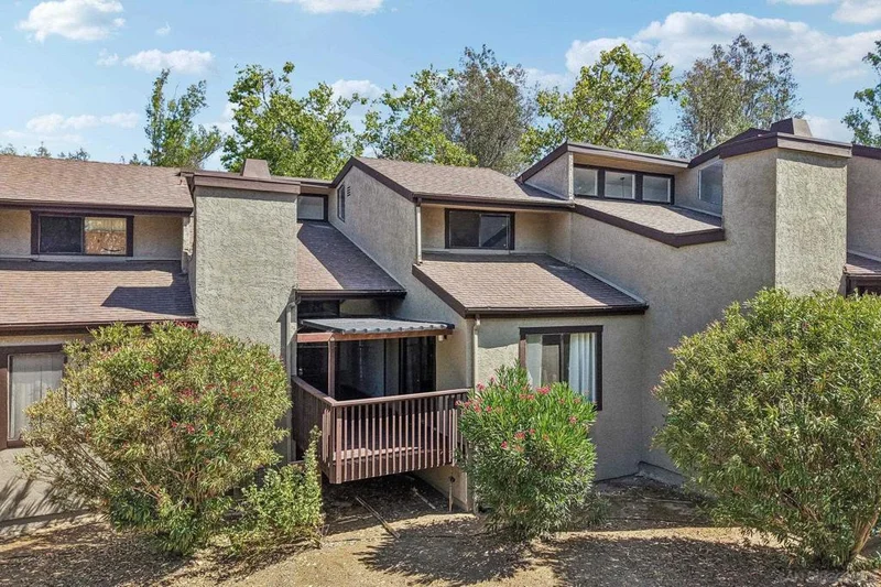 Photo 2 of 15834 Davis Cup Ln