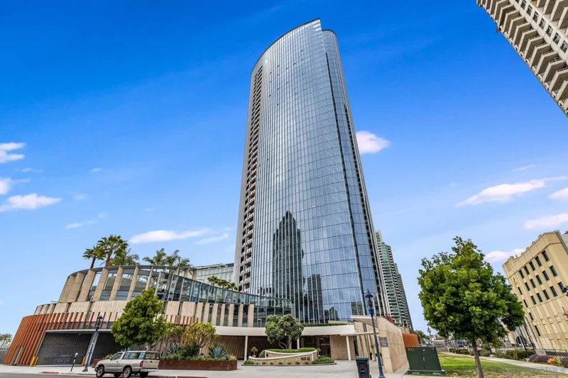888 W E Street 1604