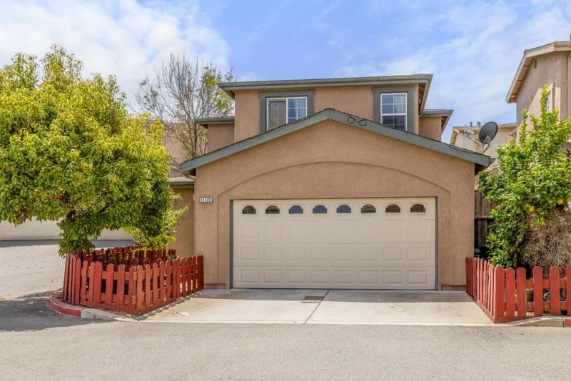 11120 Union Circle