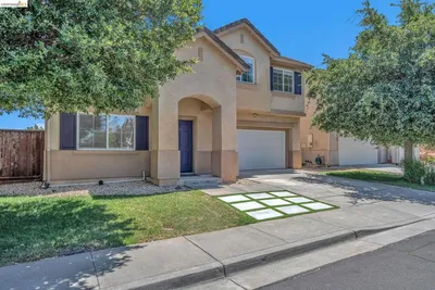 544 Pine Creek Cir photo 2