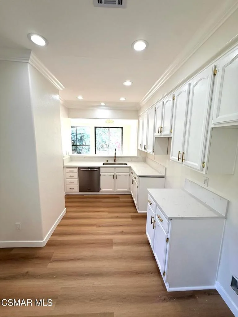 451 Pavarotti Drive photo 2