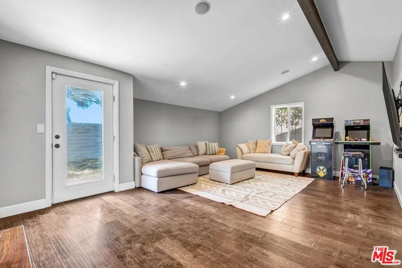 12233 Malone Street photo 2