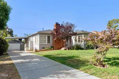 2254 Queensberry Road photo 2