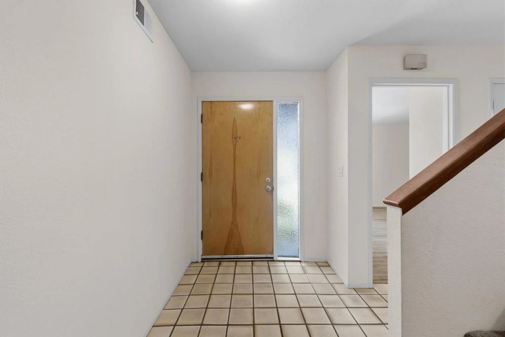 Interior 3