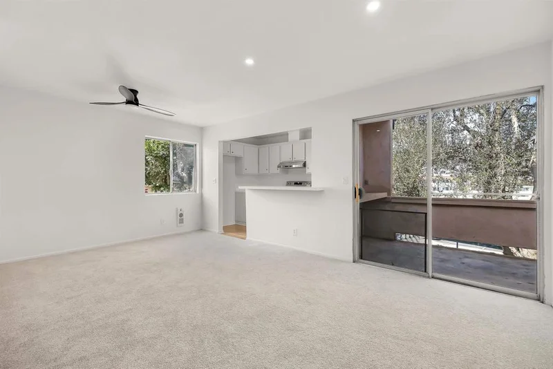 3250 Ashford Street C photo 2