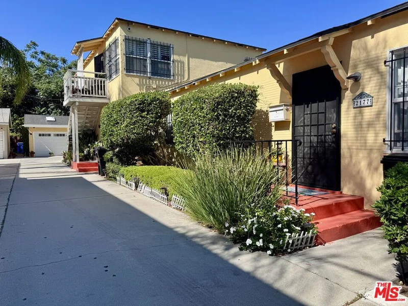 2177 W 27th Street 2177