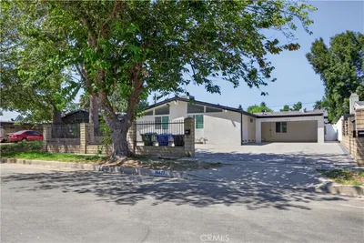 16425 Clymer Street photo 2