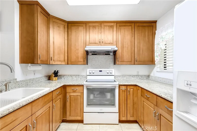 Photo 2 of 321 N Orange Avenue 209