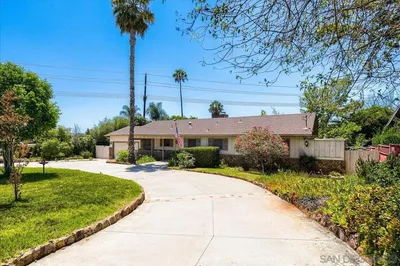 740 El Rancho Drive photo 2