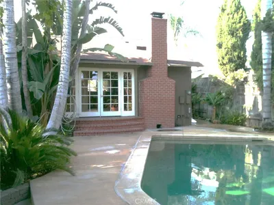 1224 E Commonwealth photo 2