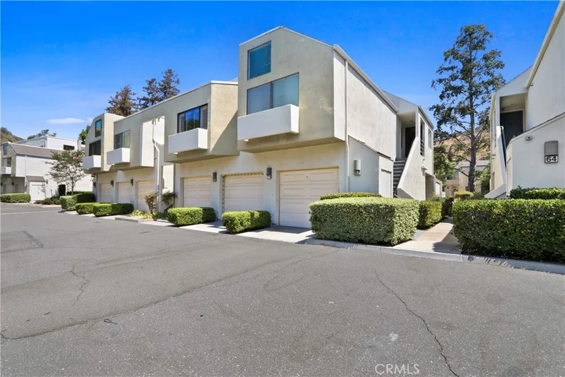 5744 E Creekside 67