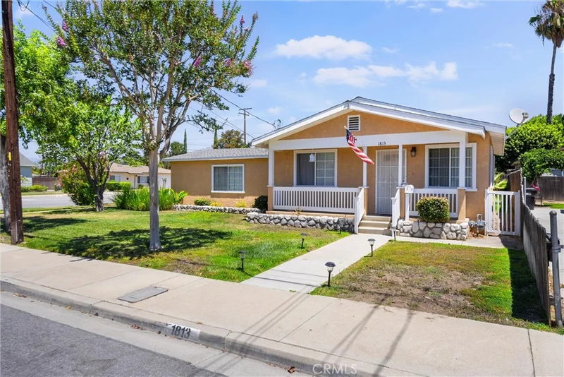 Photo 2 of 1813 2114 1st, A Street