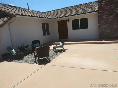 8888 N La Jolla Scenic Drive N