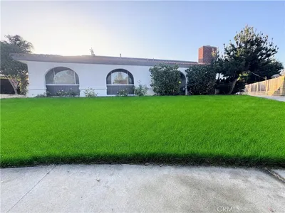 758 E Cypress photo 2