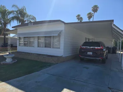 401 San Mateo Circle photo 2