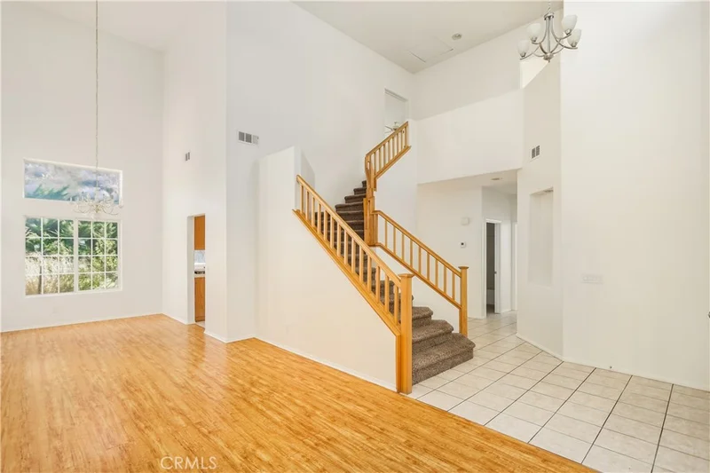 4156 Sungate Drive photo 2