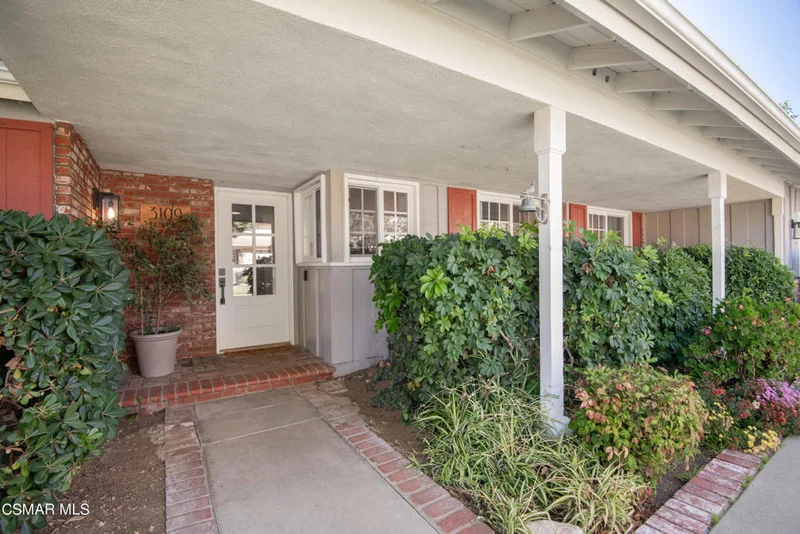3109 Rollings Avenue photo 2