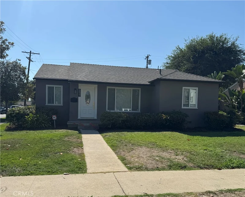 6837 Oak Park Avenue photo 2