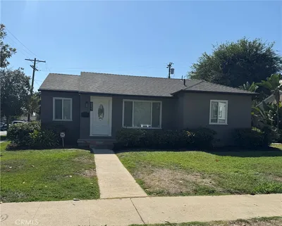 6837 Oak Park Avenue photo 2