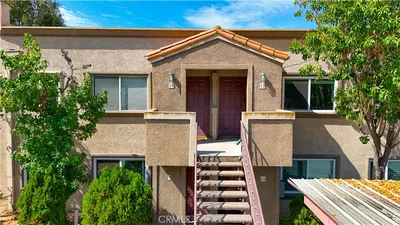 800 Grand ave A12