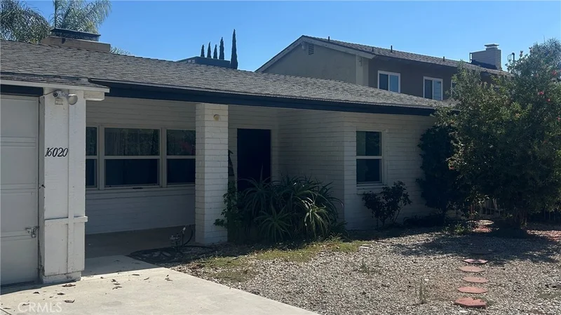 16020 Kittridge Street