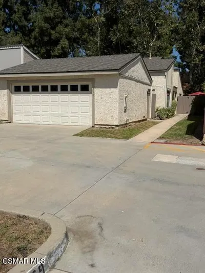 5761 Cochran Street photo 2
