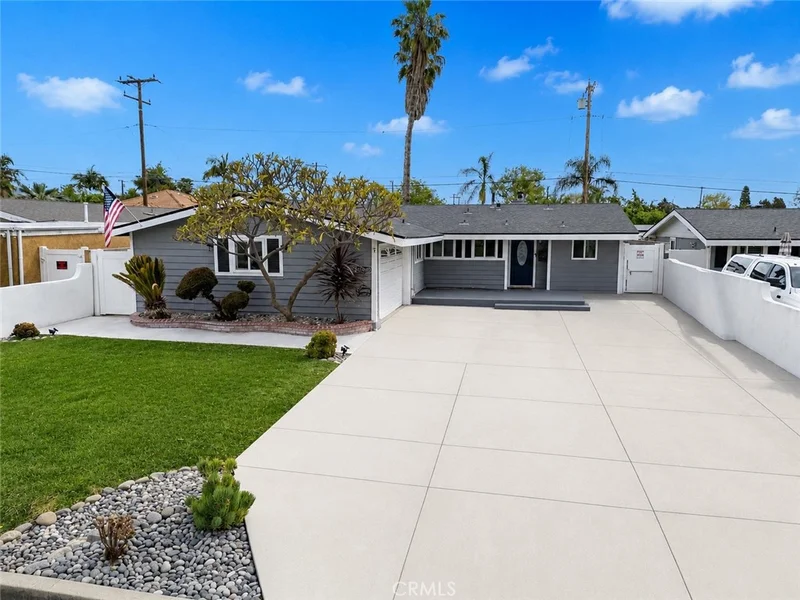 10930 Groveland Avenue photo 2