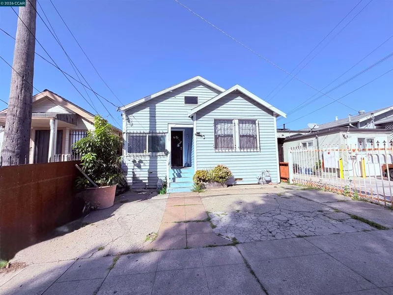 2625 75th Ave