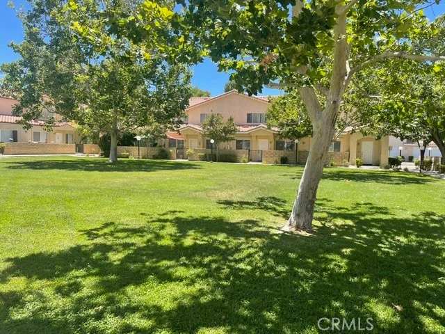 43469 W 30th Street W 1 photo 2