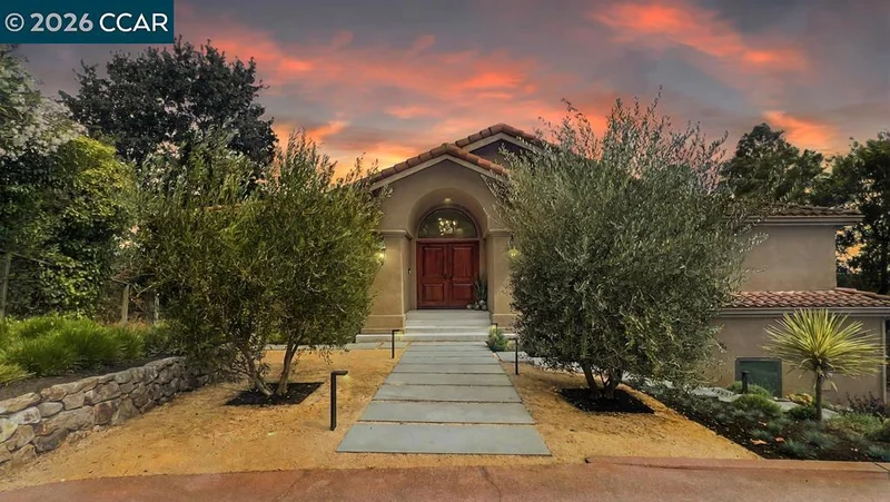 800 Hamilton Dr