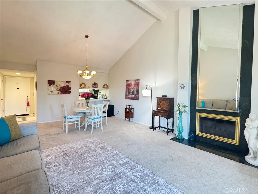 Interior 3