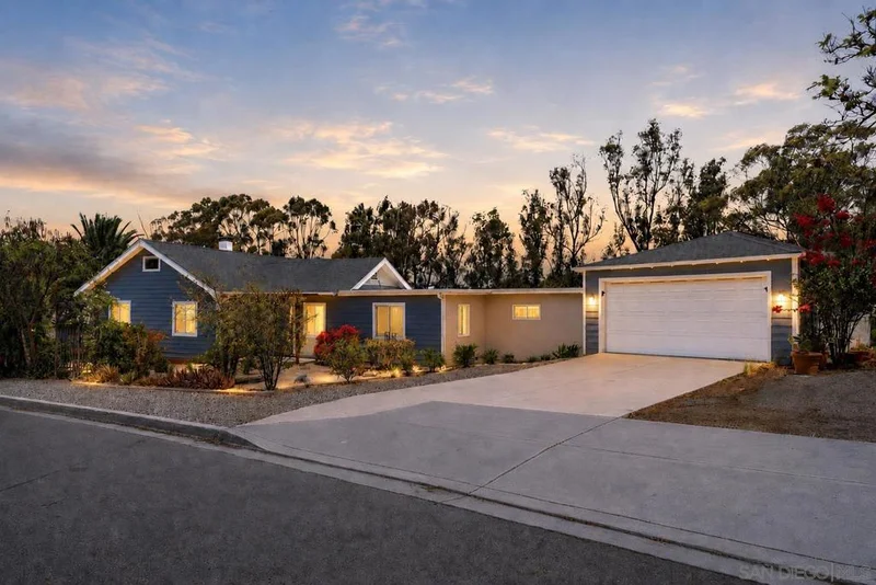 5065 67 Guava Ave