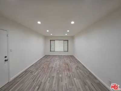 1224 N Fairfax Avenue 7 photo 2