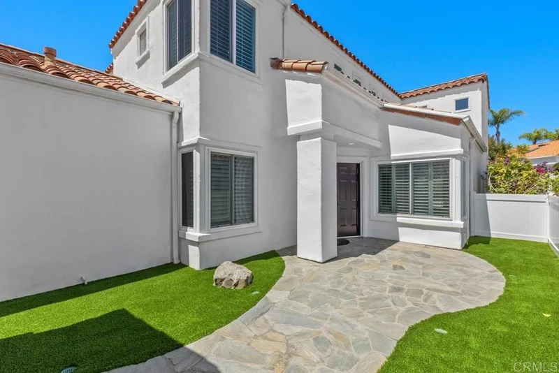 4878 Marathon Way photo 2