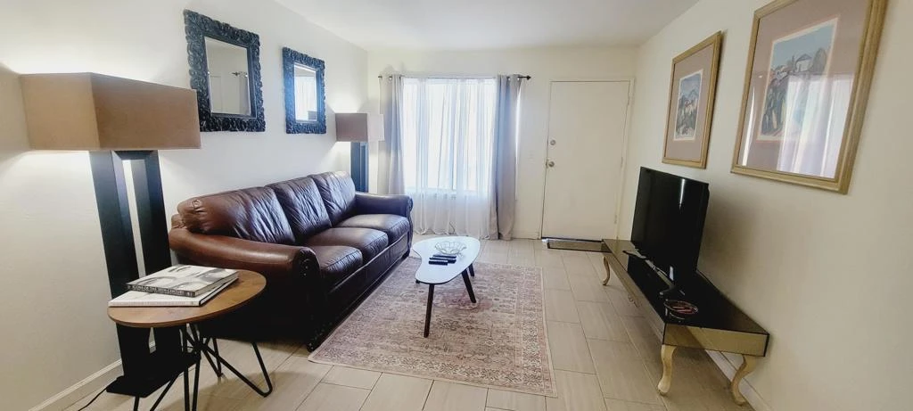 Interior 3