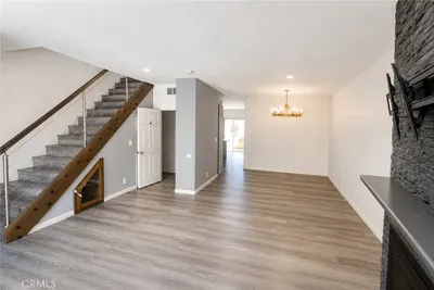 13600 Foothill photo 2