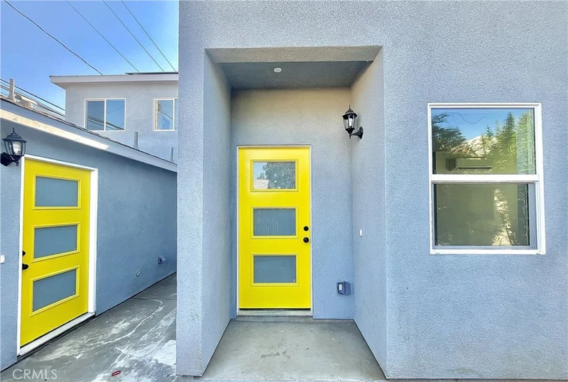 938 E Sandra Avenue